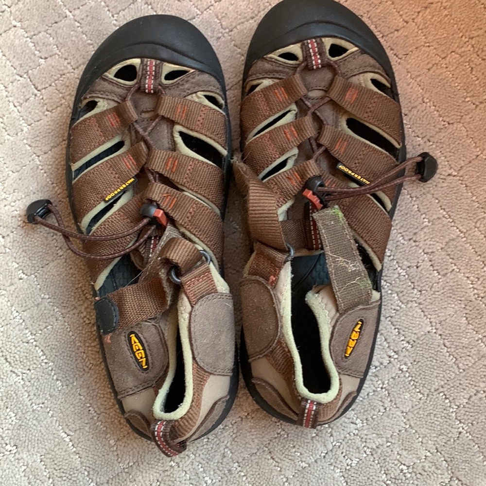 Keen Water Shoe Size 6